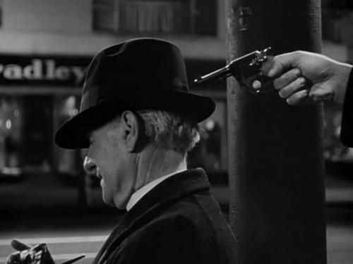 在句子中自欺欺人