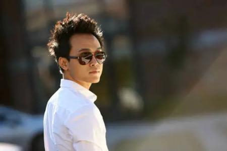 刘彤的《青春》：迷失与孤独