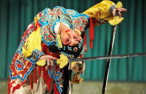 张爱玲:《霸王别姬》