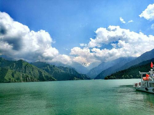 成人之间的友情不要太亲密