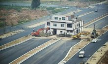 世道虽窄但世界宽阔