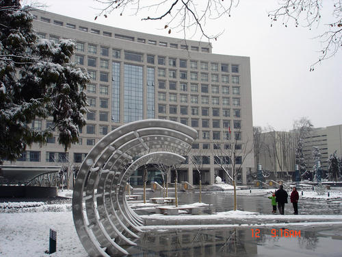 在高考中填补平行志愿者的提示:“不以高分不及格”