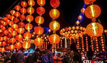 用张灯结彩造句