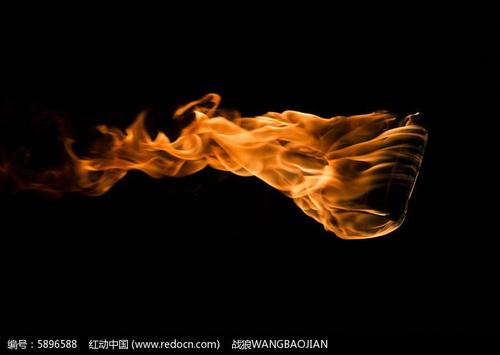 火炬降下，火焰仍在升起