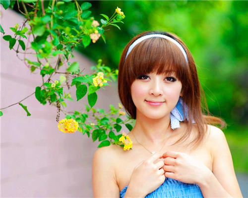 赞美小女孩的话