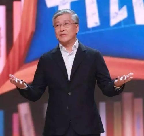 让我们谈谈，陈陆生的讲话：在博物馆拍照很傻