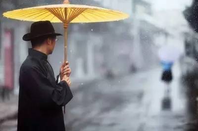 戴望舒：萤火虫