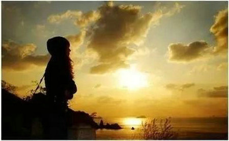 爱的世界有时很难过，但我们必须忍受生活