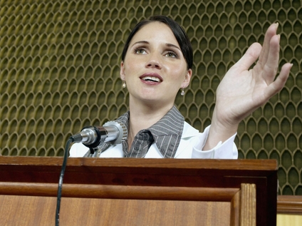 让我们谈谈韩美林的讲话：我们为什么不自信？