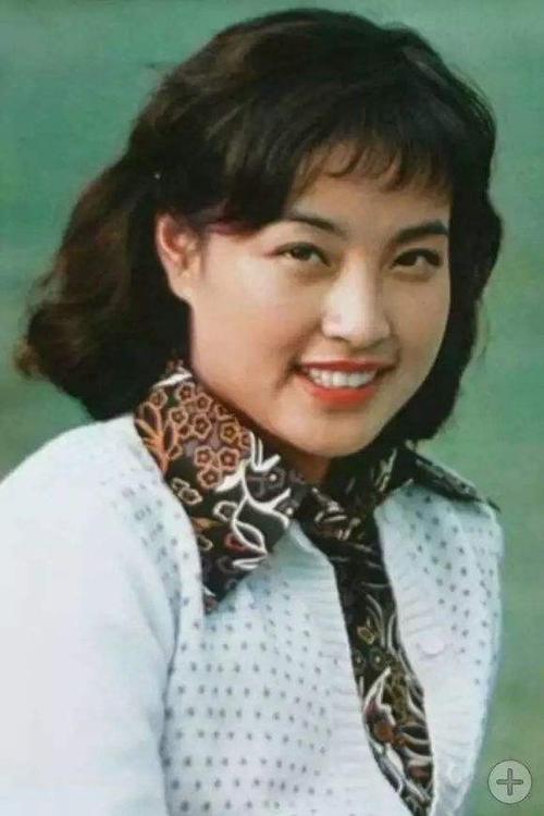 刘小青：人们必须学会像草一样坚强