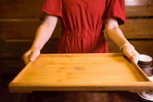 张康康：常春藤看着西湖