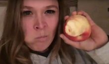 苹果之香，原来就是从被上帝咬了一口的伤口飘出