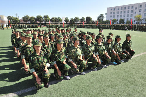 高中军事训练知觉