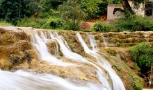 韩少功：窗前一轴山水