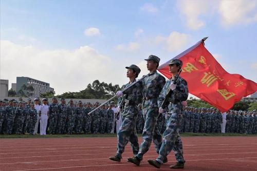 大一新生的军事训练口号