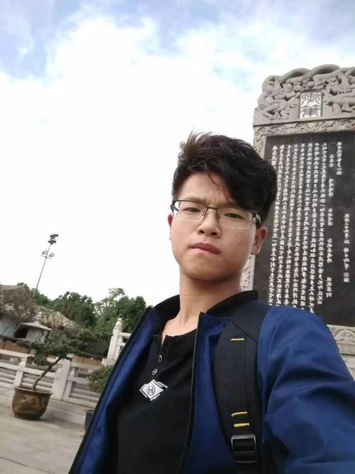 每个努力工作的人都应该受到尊重