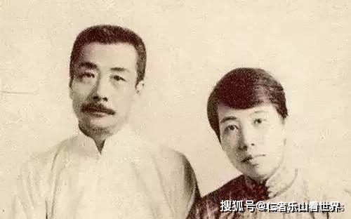 鲁迅：灯下随笔