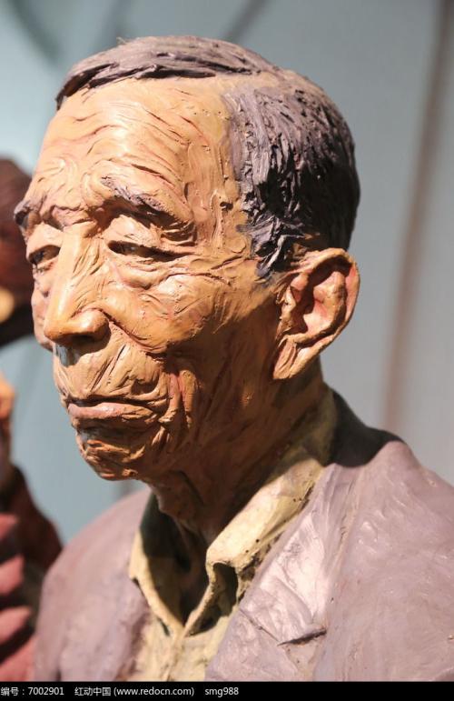 描述老年人皱纹的句子