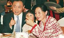 杜鹃：黄光裕背后的女人，救国美从亏损8亿到年入700亿