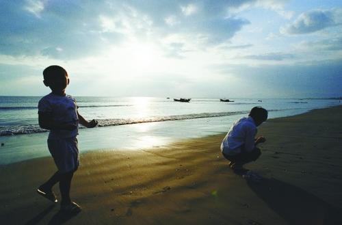 杨硕：跳入生活的深处