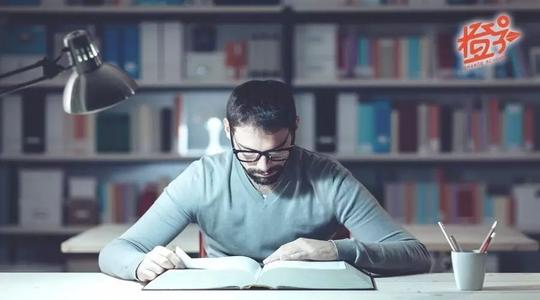 其他人则因为想要太多而失败，但您专注于一件事而获胜