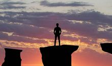 人到了一定年龄，必须扔掉这四样东西