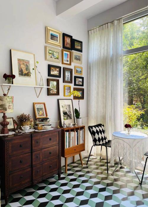 易舒：法国姑娘