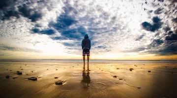 没有轻松的生活，只有你和我不放弃