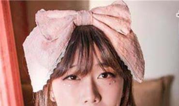 用文字描述女人的脸