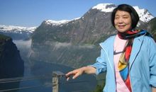 毕淑敏：鱼在波涛下微笑