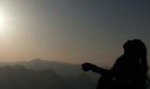 我奋斗了18年才和你坐在一起喝咖啡