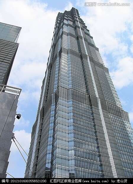 描述高层建筑的句子