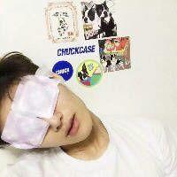 经典语录:深爱是胸口的霹雳,只有嘴唇和牙齿之间的轻云