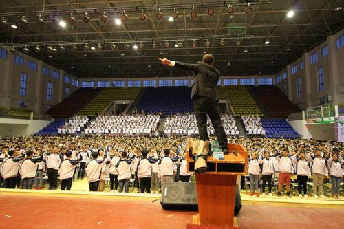 鼓舞人心的演讲：震惊年轻学生的演讲（2）