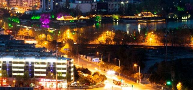 哈佛总统：一个人的生活广度决定他的卓越水平