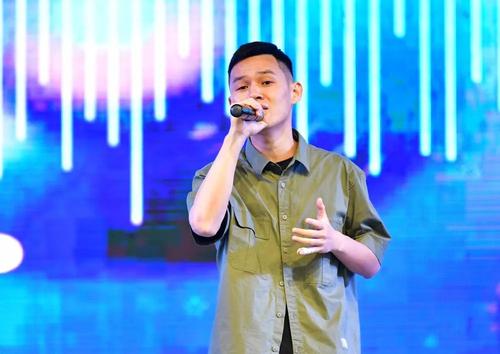 在句子中使用人声