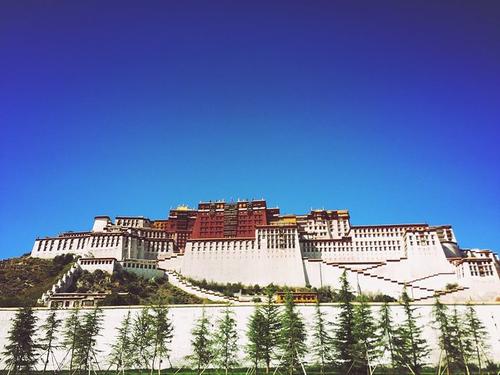 看完白雪皑皑的布达拉宫