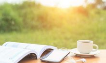 经典语录：我想把时光剪成片段，只剩你跟我