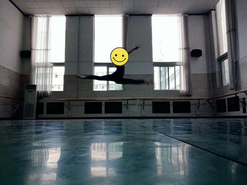 世界上最可怕的事情是比你聪明，更努力，更认真的人