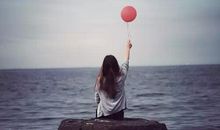 时间不是让人忘了痛，而是习惯了痛