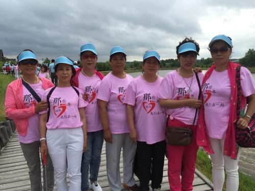 痛苦，因为我们太虚弱了；冷静，因为我们变得更加坚强