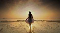 经典句：多年来，千山万水绝不会分离