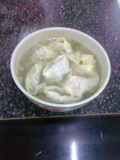 看完一碗馄饨