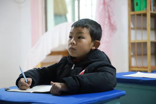 今天教室很安静