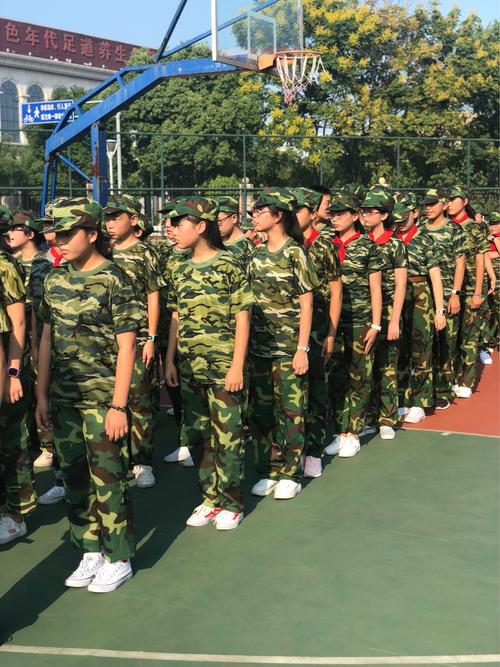 难忘的军事训练