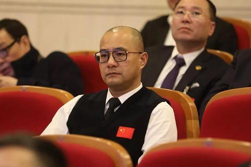 一个令人敬畏的故事