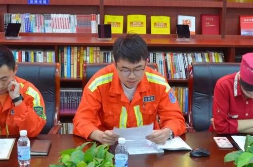 阅读苦难和荣耀的感觉