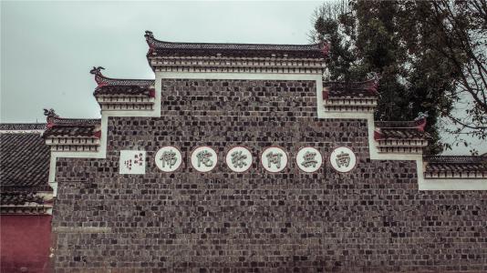 600个单词，代表不同的景观构图