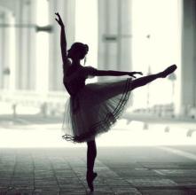 经典语录：您不能总是脚尖地爱一个人，重心在一段时间内不稳定