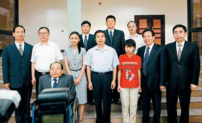 关于丛飞事迹的思考